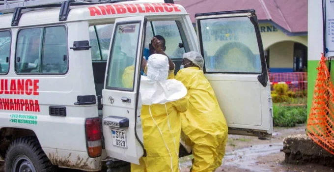 Surto de Ebola em Uganda e RDC já causou mais de mil mortes, aponta OMS