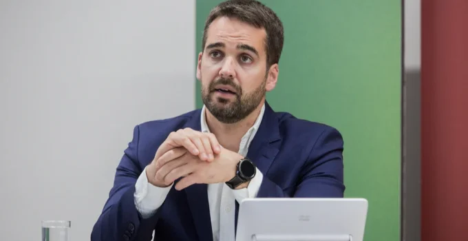 Eduardo Leite apaga vídeo com previsão equivocada sobre cheia do Rio Taquari Eduardo Leite apaga vídeo com previsão equivocada sobre cheia do Rio Taquari