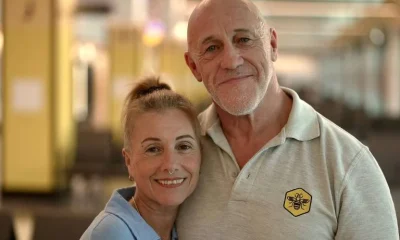 Amigos de infância reencontram-se no trabalho e descobrem ser irmãos biológicos
