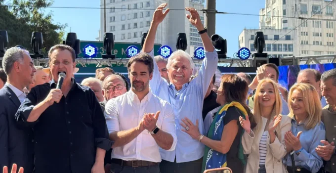 Caiado é lançado candidato à Presidência e ataca Lula e Flávio Bolsonaro