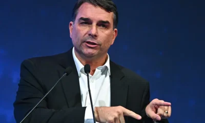 Flávio Bolsonaro reage a Lula no STF por fala sobre 'enforcar traidores'