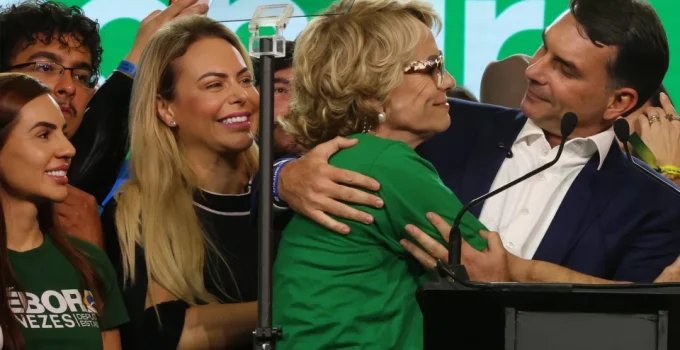 Rogéria Bolsonaro é lançada candidata a deputada federal pelo Rio de Janeiro