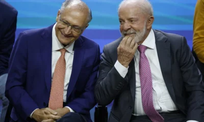 Lula afirma que vencerá eleição mesmo com erros, exalta parceria com Alckmin