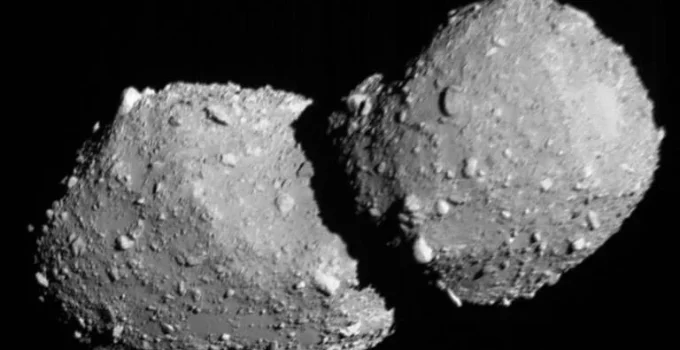 Sonda japonesa faz sobrevoo histórico a 400 metros de asteroide