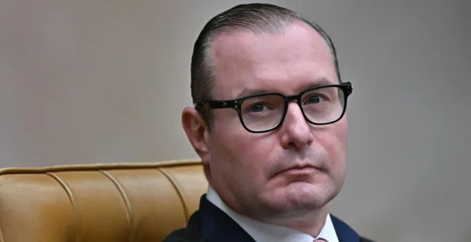 Zanin arquiva inquérito contra ministro do STJ por suposta venda de decisões
