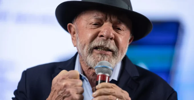 Lula pede votos em evento na Bahia e pode caracterizar propaganda antecipada