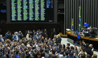 Congresso derruba metade dos vetos de Lula e STF se torna refúgio do governo