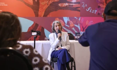 Flip: Entre a Poesia Metafísica e o Debate Ideológico