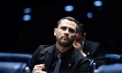 Cleitinho compara disputa política a Davi e Golias em meio a indefinição sobre candidatura em MG