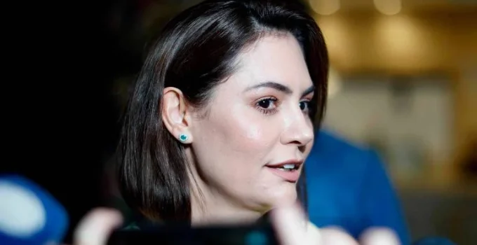 Entenda o bloqueio anestésico que aliviou a dor de cabeça de Michelle Bolsonaro Entenda o bloqueio anestésico que aliviou a dor de cabeça de Michelle Bolsonaro