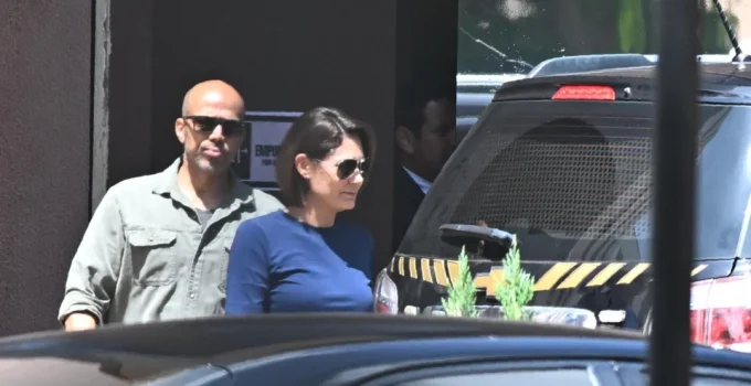 Michelle Bolsonaro relata 16 dias de dor de cabeça intensa e é submetida a bloqueio anestésico