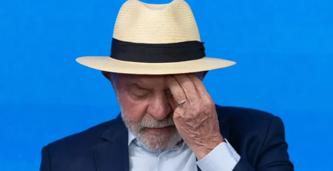 Saída de Marcola da campanha de Lula intensifica crise no Planalto Saída de Marcola da campanha de Lula intensifica crise no Planalto