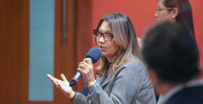Janja pede bloqueio imediato do Discord após caso de suicídio de adolescente