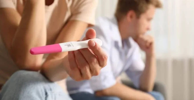 Infertilidade masculina: diagnóstico tardio adia sonhos de paternidade em casais