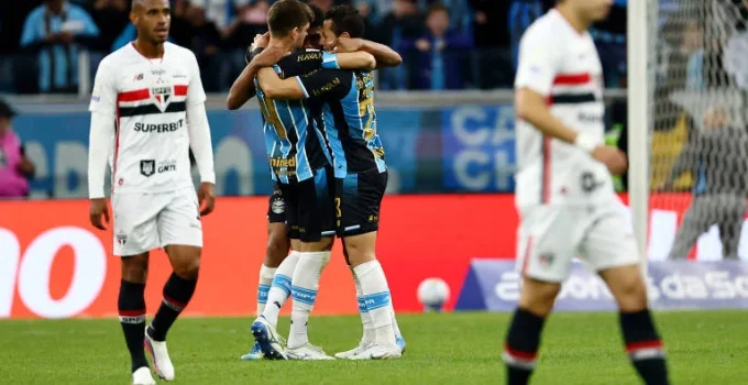 Grêmio reage e vira sobre o São Paulo para sair da zona de rebaixamento