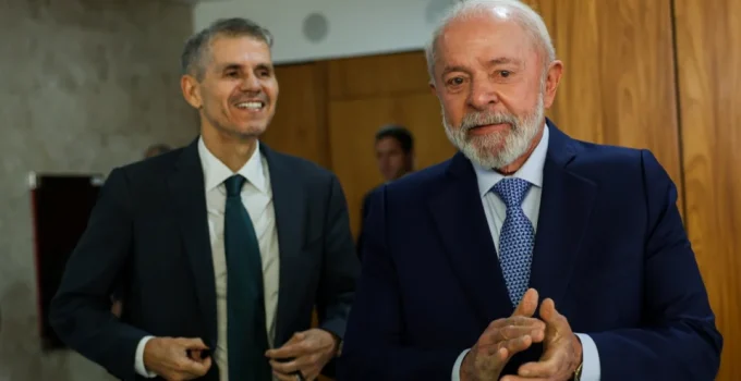 Lula afasta Sidônio Palmeira da coordenação da campanha de 2026 após desgastes