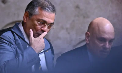 PF suspeita de 'compra' de matérias contra Flávio Dino e mira jornalista e ex-secretário