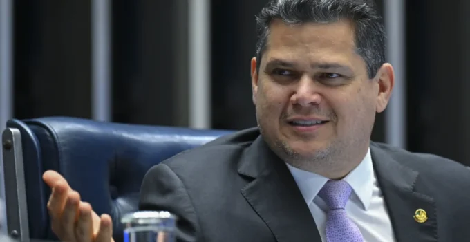 Senado aprova PLP dos combustíveis com inclusões fiscais para fertilizantes e Copa Feminina