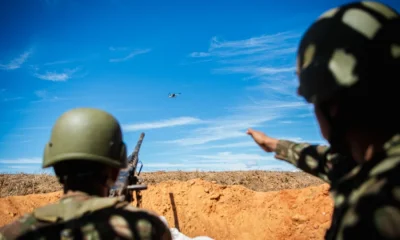 Exército Brasileiro testa defesa antiaérea contra drones em exercício inédito em Goiás