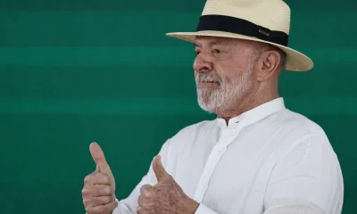 Lula adia aposentadoria e brinca: 'Lulinha vem buscar'