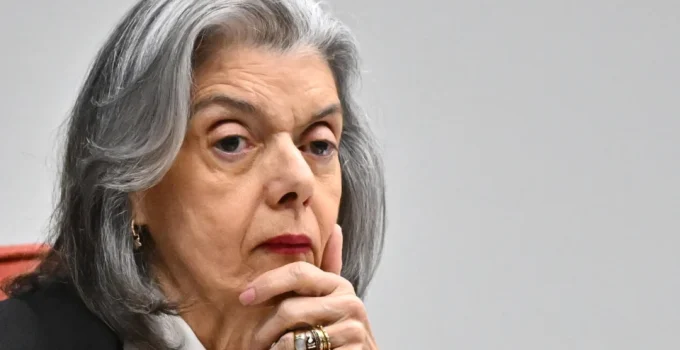 Cármen Lúcia: Liberdade de Imprensa é Inquestionável e Fundamental para a Democracia Brasileira