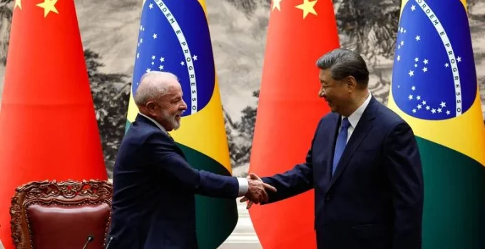 Brasil em Encruzilhada Global: O Mercosul sob o Fogo Cruzado entre EUA e China
