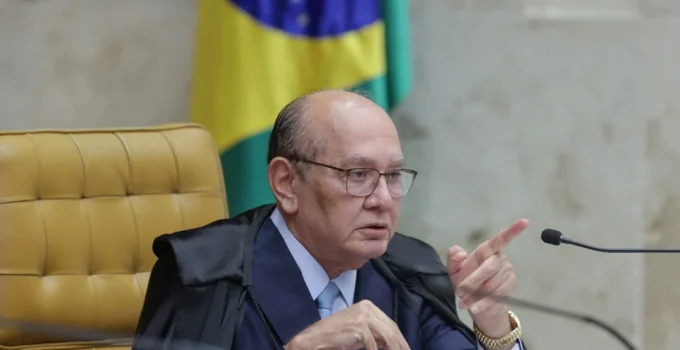 Gilmar Mendes defende decisão de Moraes sobre sigilo de fonte e fala em 'usos e abusos'