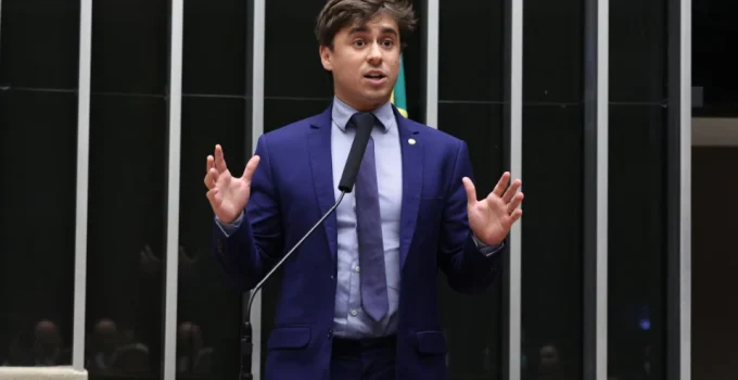 Perfil de Nikolas Ferreira no Instagram tem foto e publicações apagadas