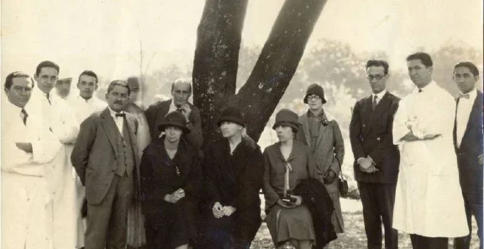 Agulhas de Rádio Doadas por Marie Curie ao Brasil Há 100 Anos Ganham Nova Vida nos EUA Agulhas de Rádio Doadas por Marie Curie ao Brasil Há 100 Anos Ganham Nova Vida nos EUA