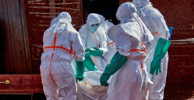 OMS: Epidemia de Ebola na RDC está 'longe de estar sob controle' e gera alerta internacional