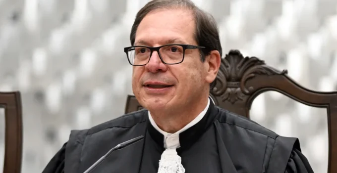 Salomão assume a presidência do STJ com foco em transparência e justiça Salomão assume a presidência do STJ com foco em transparência e justiça