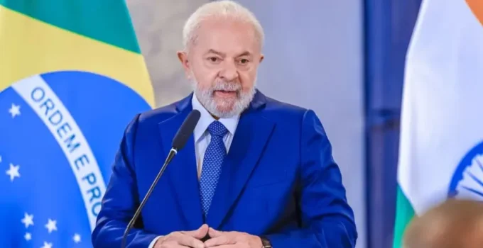 Lula se reúne com advogado de Lulinha para discutir investigações da PF Lula se reúne com advogado de Lulinha para discutir investigações da PF