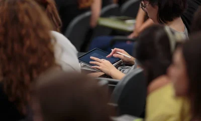 Jovens brasileiros priorizam bem-estar e aceitariam salários menores por menos estresse
