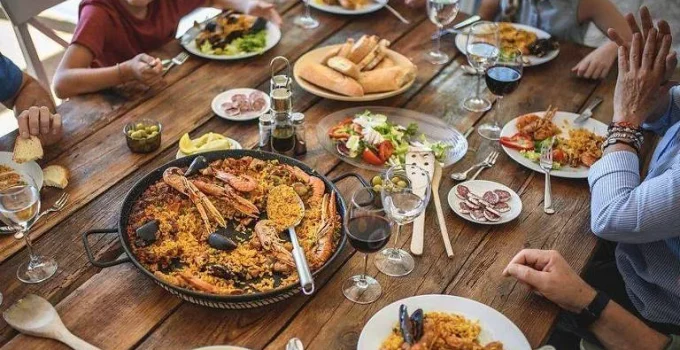 O relógio biológico e a sua dieta: entenda por que a hora das refeições impacta sua saúde