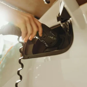 Carros elétricos no Brasil: A dificuldade em encontrar peças de reposição é um obstáculo?