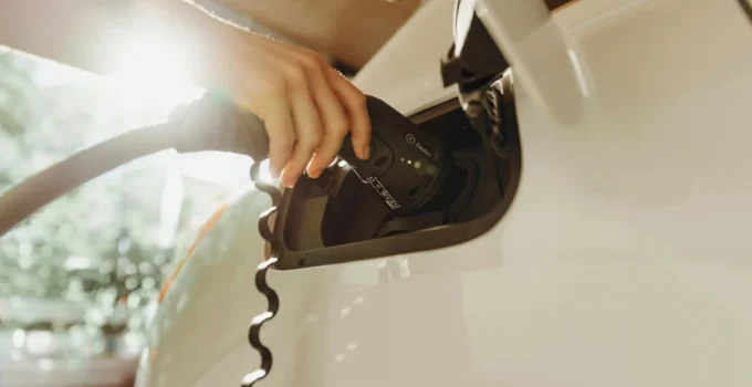 Carros elétricos no Brasil: A dificuldade em encontrar peças de reposição é um obstáculo?