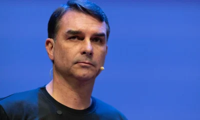 Flávio Bolsonaro justifica ausência em debate e desafia Lula para confronto direto