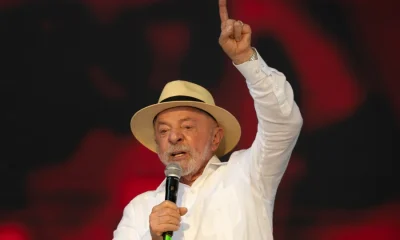 Lula critica 'banalização' da política e valoriza experiência em detrimento da fama na internet