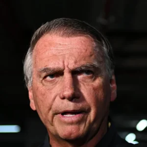 PGR defende envio de armas de Bolsonaro ao Exército para destruição ou doação