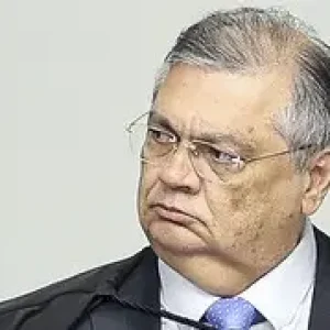 Ações de Dino contra rivais no Maranhão levantam questionamentos sobre sua atuação no STF