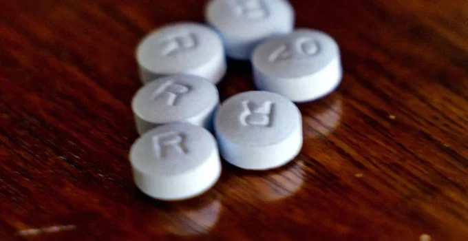 FDA aprova novo medicamento que dobra sobrevida de pacientes com câncer de pâncreas avançado