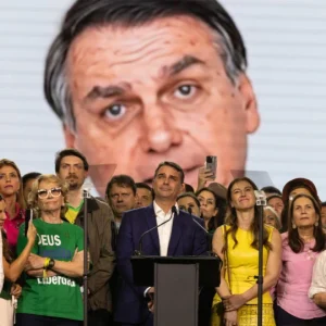 TSE julga vídeo de Bolsonaro com IA nesta terça-feira (1º)
