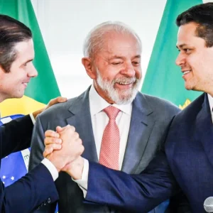 Lula e líderes do Congresso se unem para acelerar fim da jornada 6x1