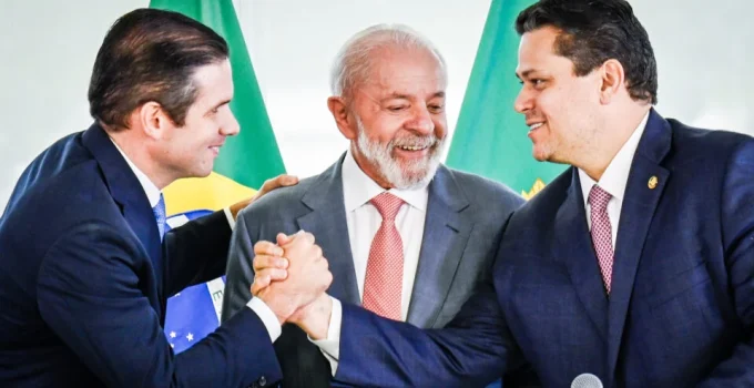 Lula e líderes do Congresso se unem para acelerar fim da jornada 6x1