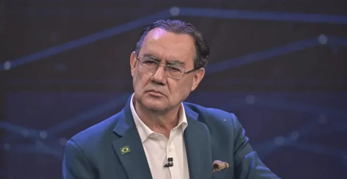 Augusto Cury explode nas redes e se lança como 'agente da despolarização'