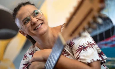 Mulheres relatam descobertas tardias de sua identidade lésbica após anos em relacionamentos heterossexuais