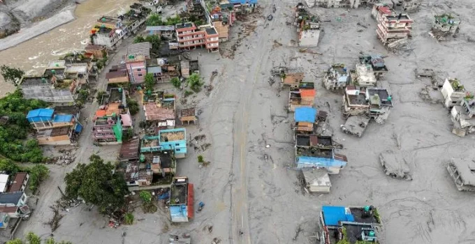 Nepal estima em até US$ 5 bilhões o custo da reconstrução após enchentes devastadoras