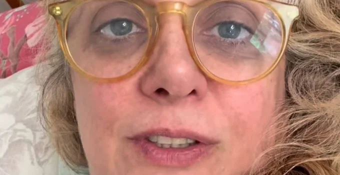 Atriz Letícia Isnard relembra experiência de quase morte antes de cirurgia simples
