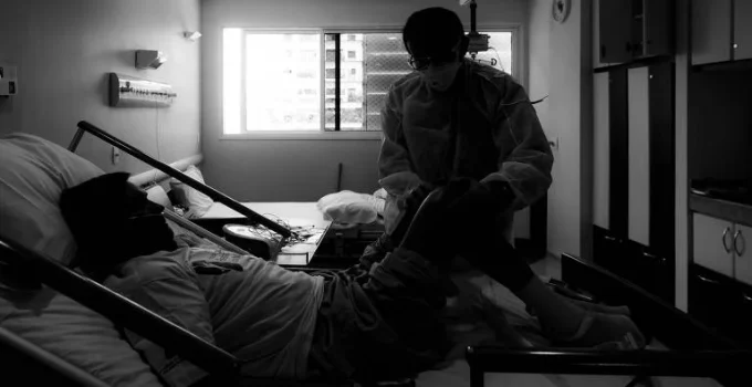 Dor persistente após a Covid: proteína do vírus pode ser a causa, aponta estudo