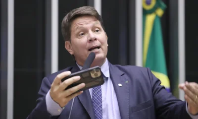 Mário Frias pede que STF remeta caso de emendas para filme de Bolsonaro a outro relator